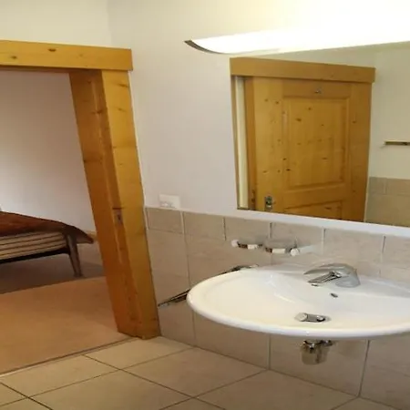 Traditional With Balcony Veysonnaz