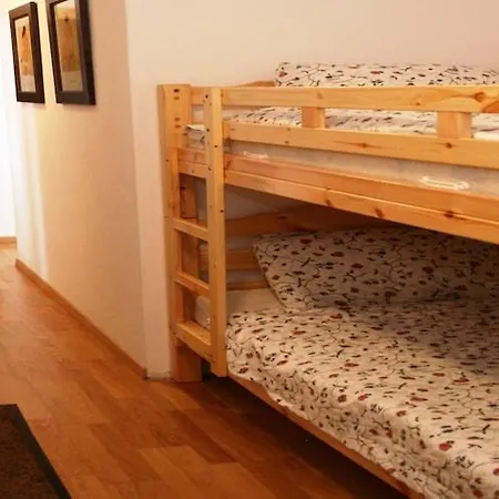 Traditional With Balcony Appartement