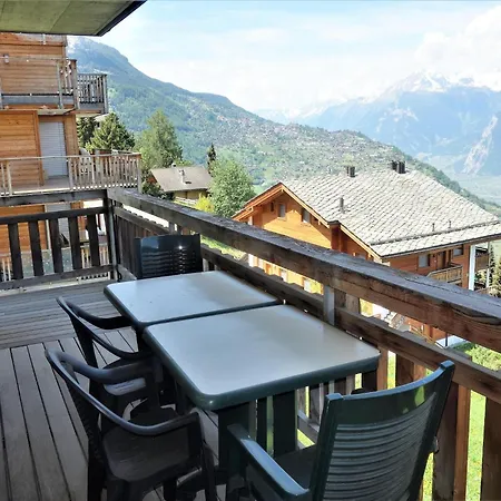 Traditional With Balcony Appartement *