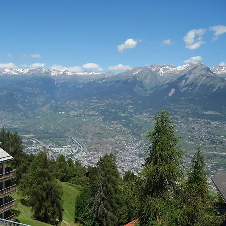 Appartement Traditional With Balcony *