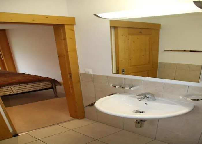 Traditional With Balcony Veysonnaz