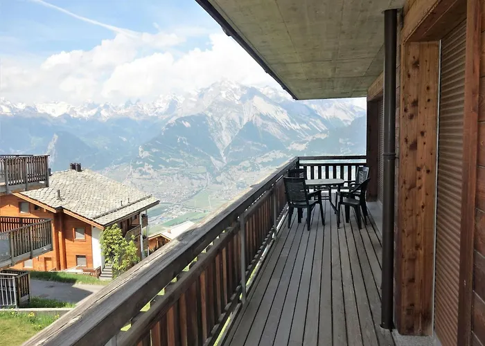 Traditional With Balcony Apartamento