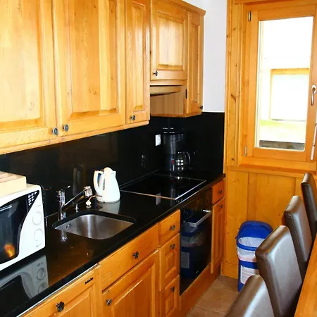 Traditional With Balcony Lejlighed Veysonnaz